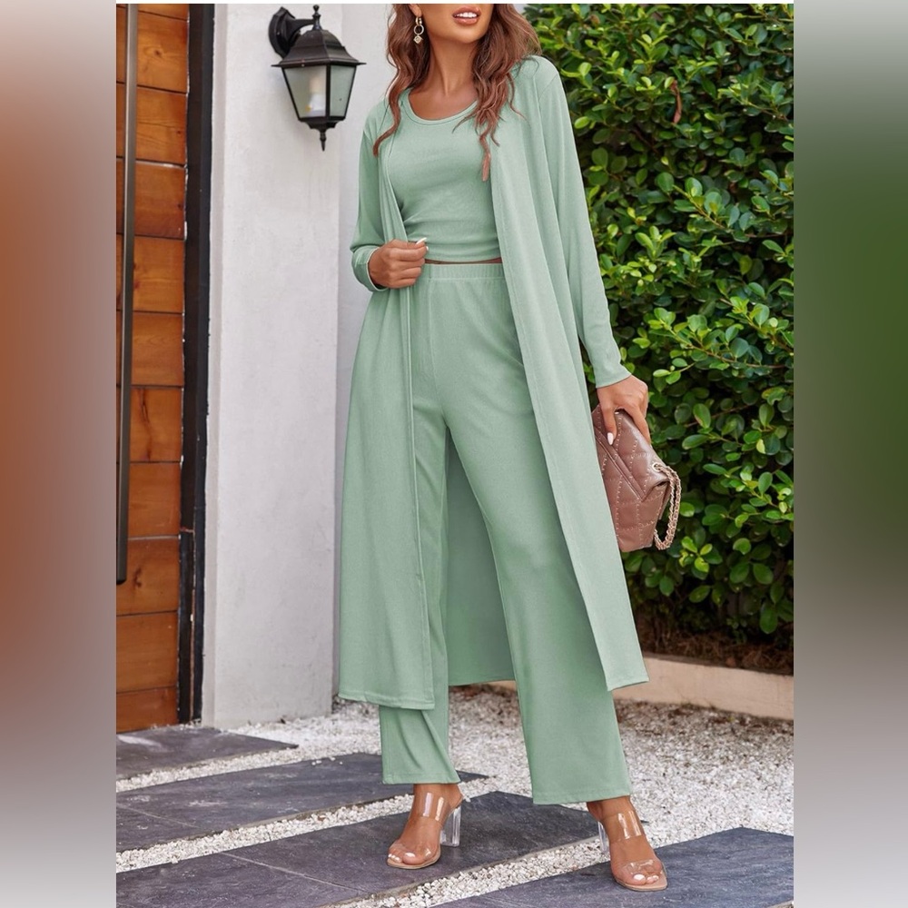 NEW! EKOUAER Women’s Sage Green 3-Piece Lounge Set - Brand